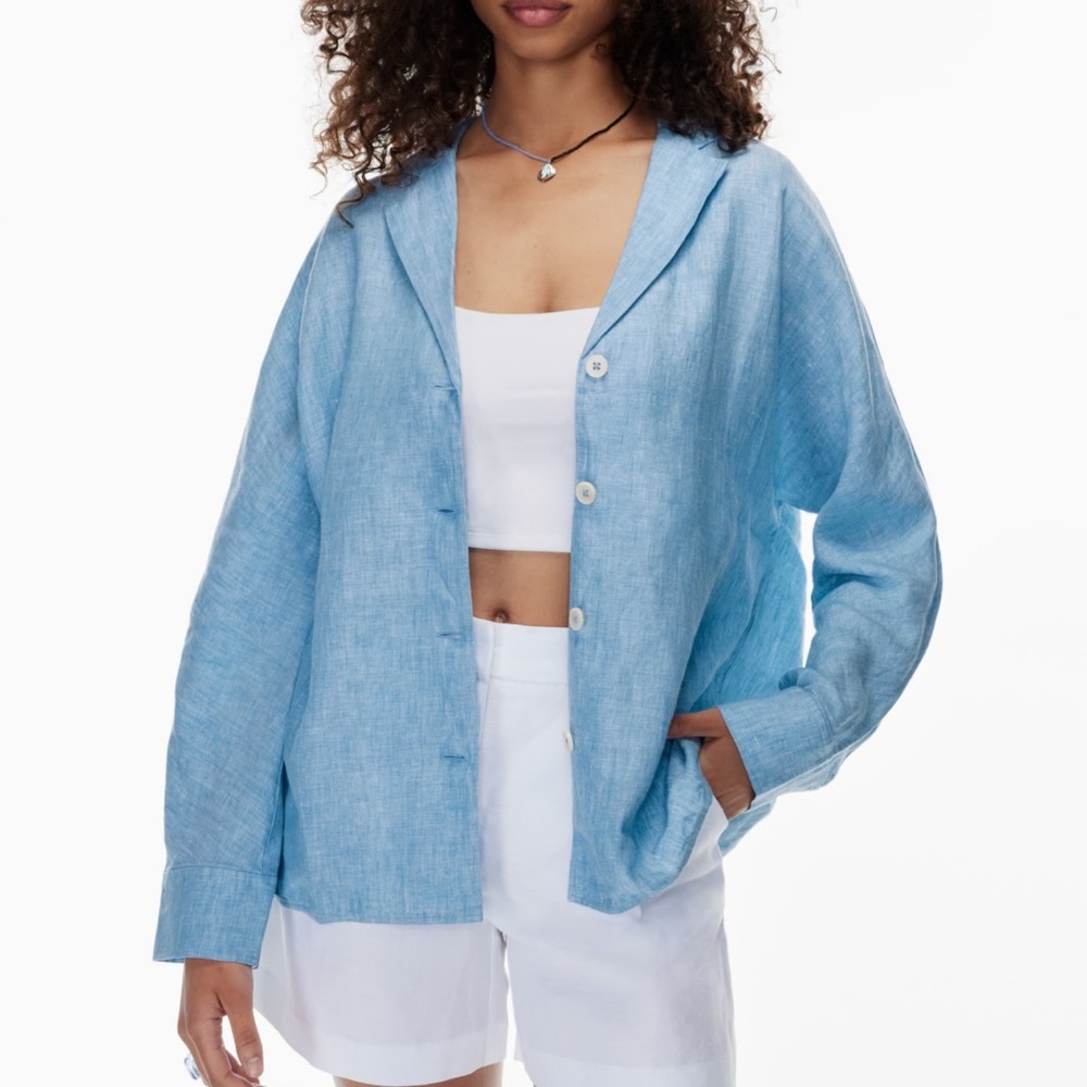 Wilfred Aritzia top small S blue linen button up relaxed coastal oversized shirt
